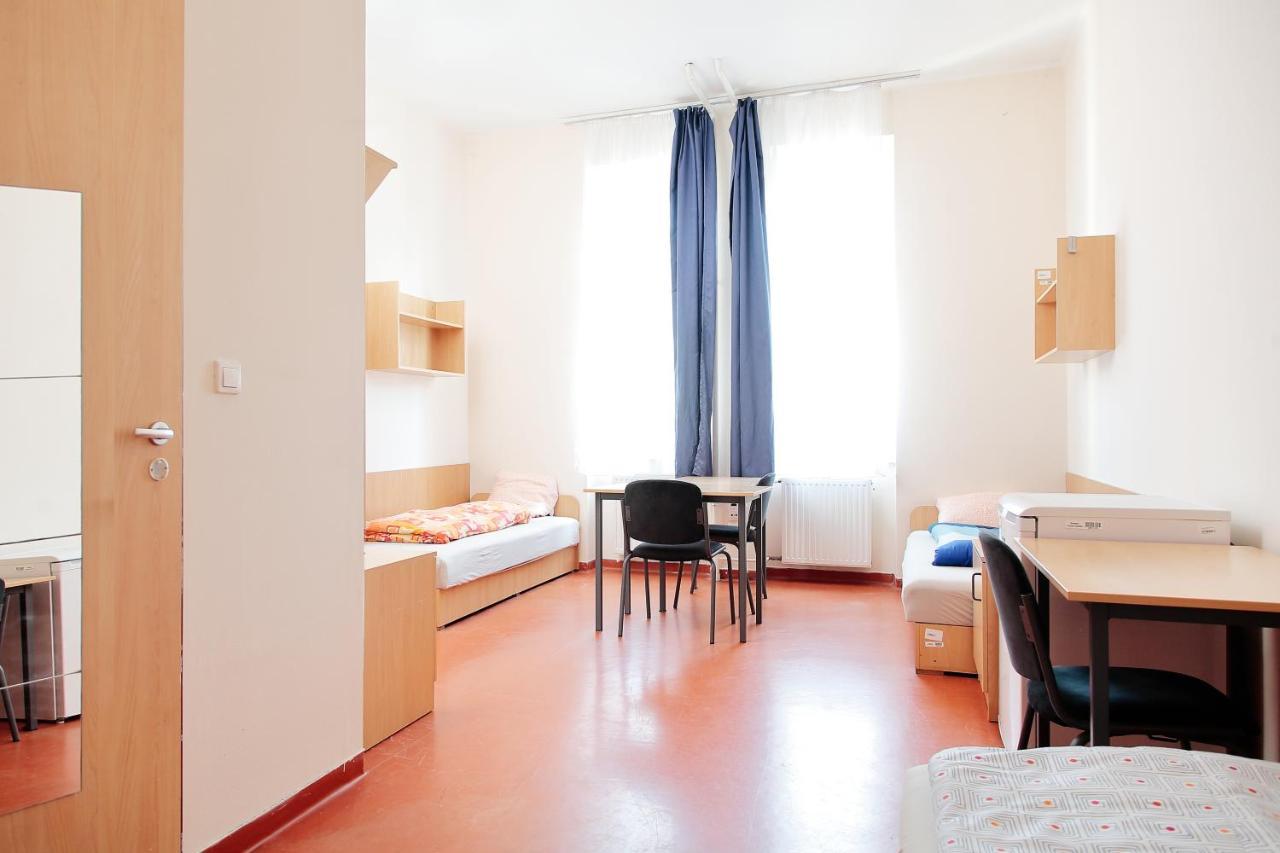 Pop Up Hostels - Downtown Будапеща Екстериор снимка